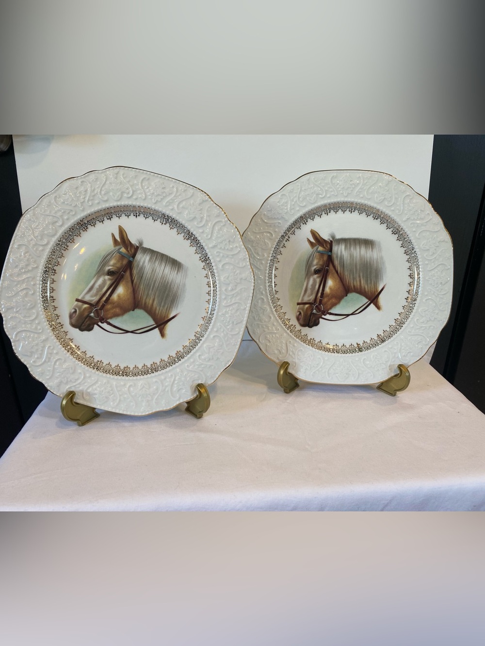 2 Stratford by Wood & Sons Alpine White English Ironstone Horse Head Plates